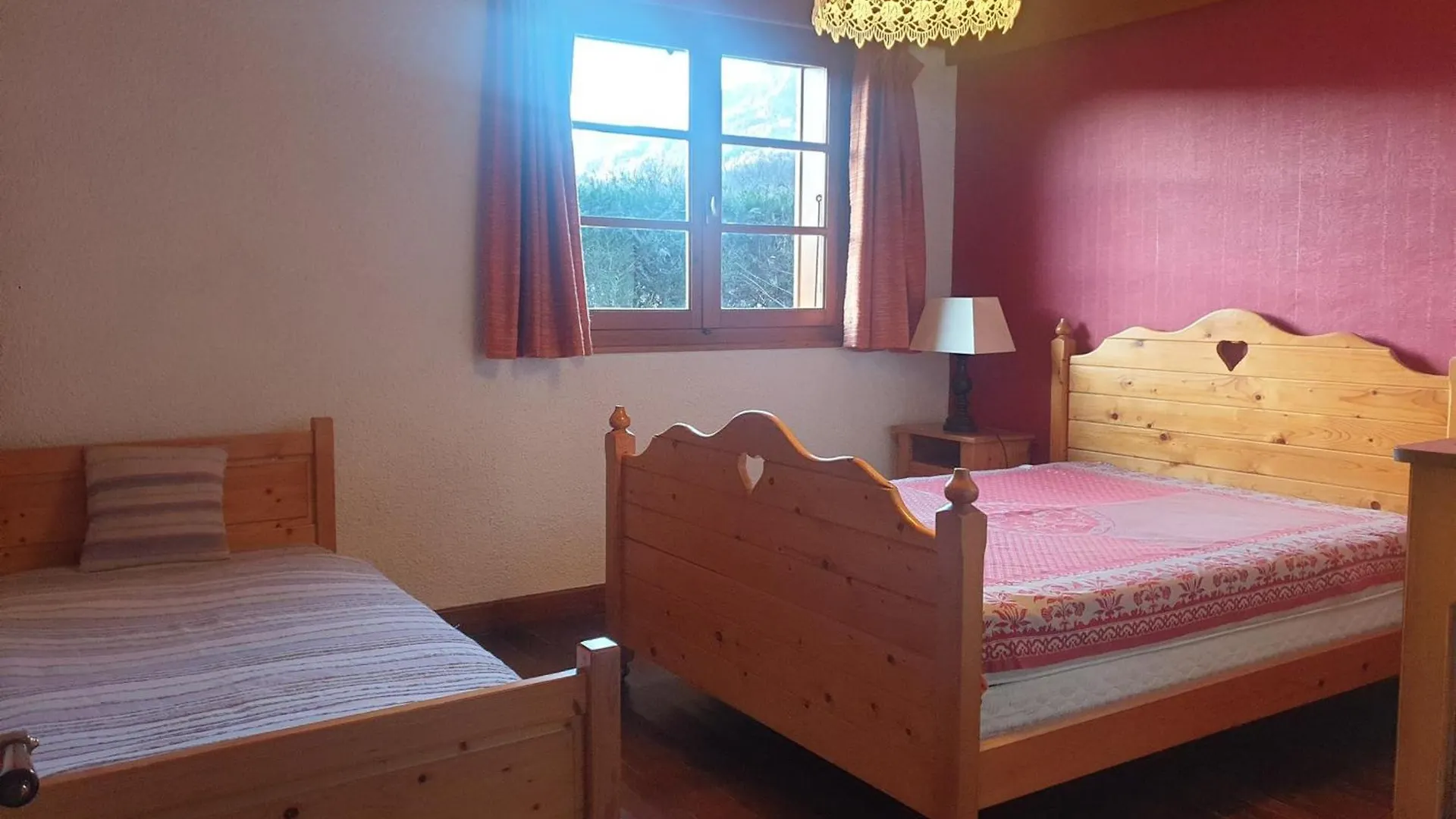 Appartement Calme Pres Du Lac Avec Jardin, Terrasse, Parking Et Wifi - Fr-1-624-45 Samoens 0*,