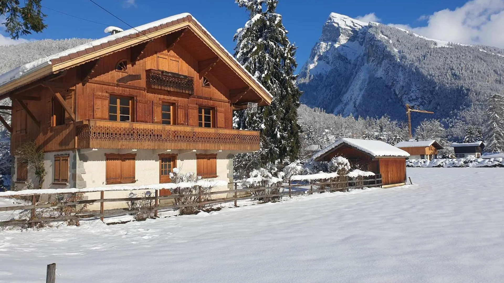 Appartement Calme Pres Du Lac Avec Jardin, Terrasse, Parking Et Wifi - Fr-1-624-45 Samoens Apartment