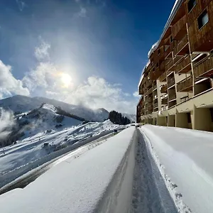  Appartement 1600, Au Pied